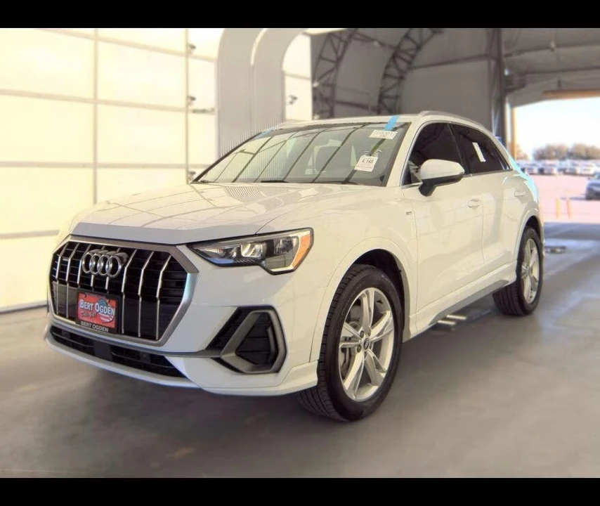 2022 Audi F3 Q3 - Image 3 of 3