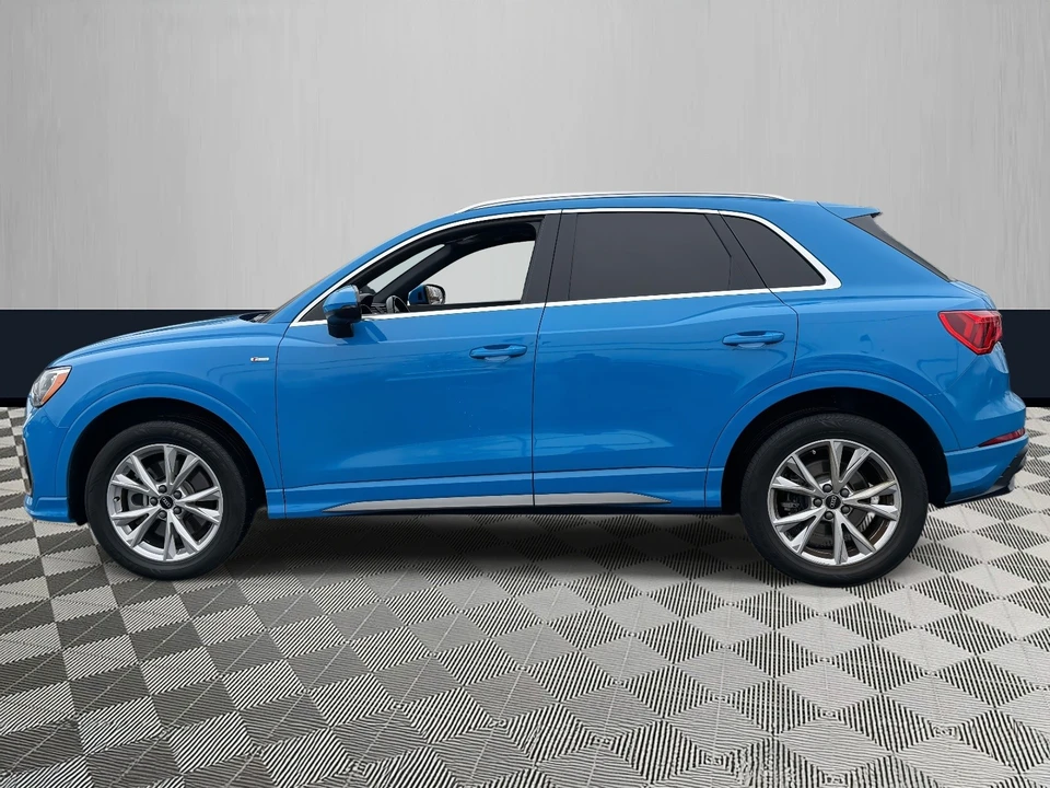 2022 Audi F3 Q3 - Image 3 of 21
