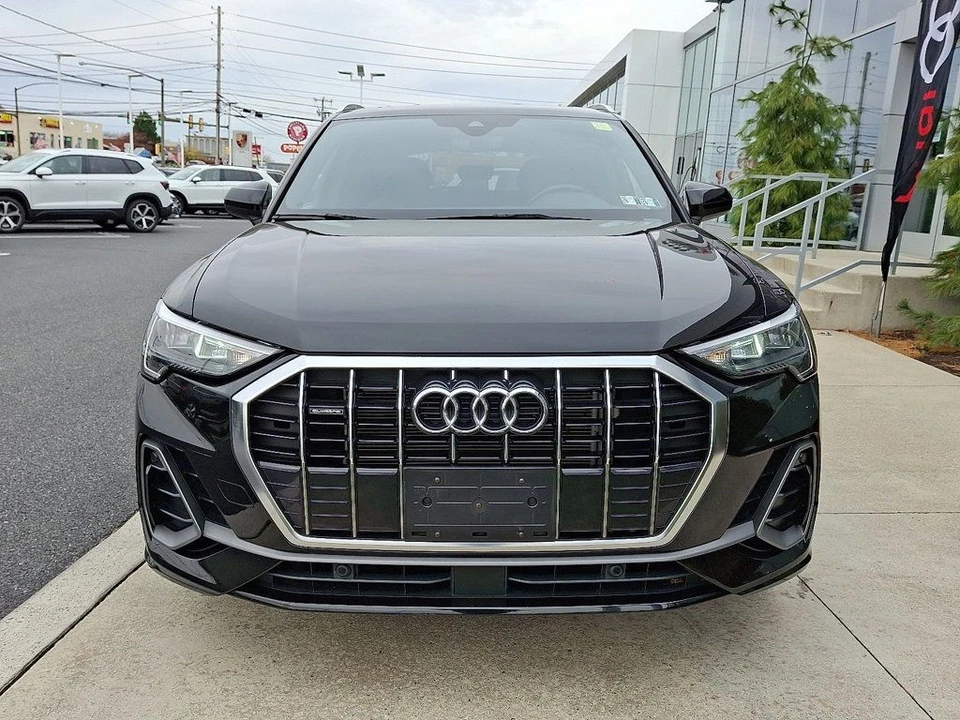2022 Audi F3 Q3 - Image 2 of 12