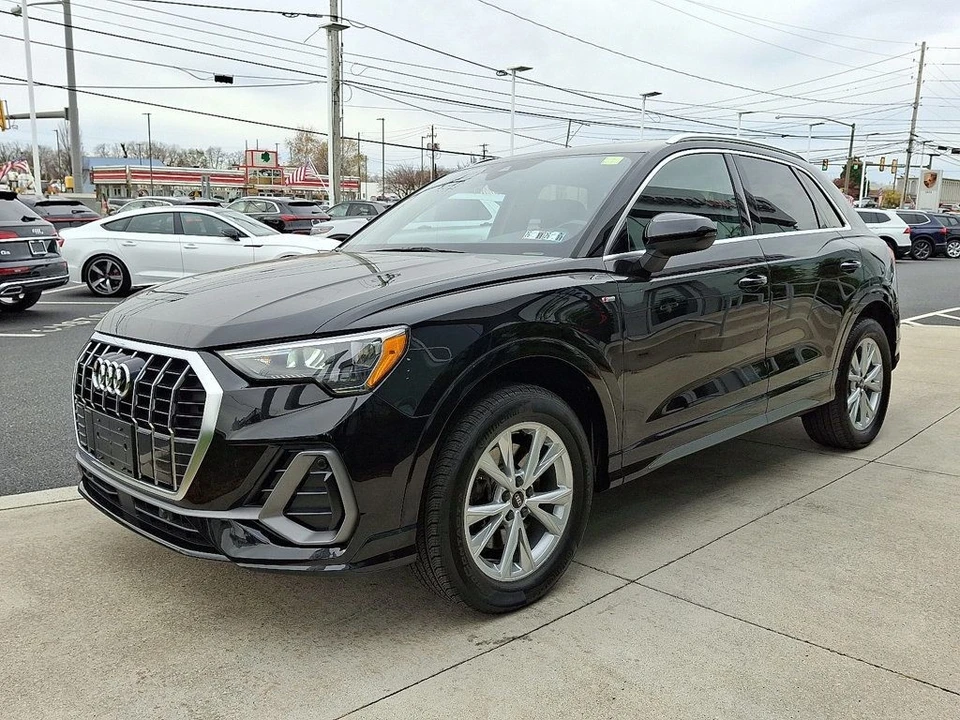 2022 Audi F3 Q3 - Image 3 of 12
