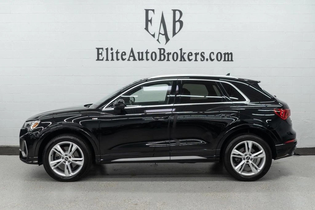 2022 Audi F3 Q3 - Image 2 of 12