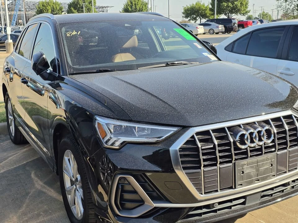 2022 Audi F3 Q3 - Image 2 of 4