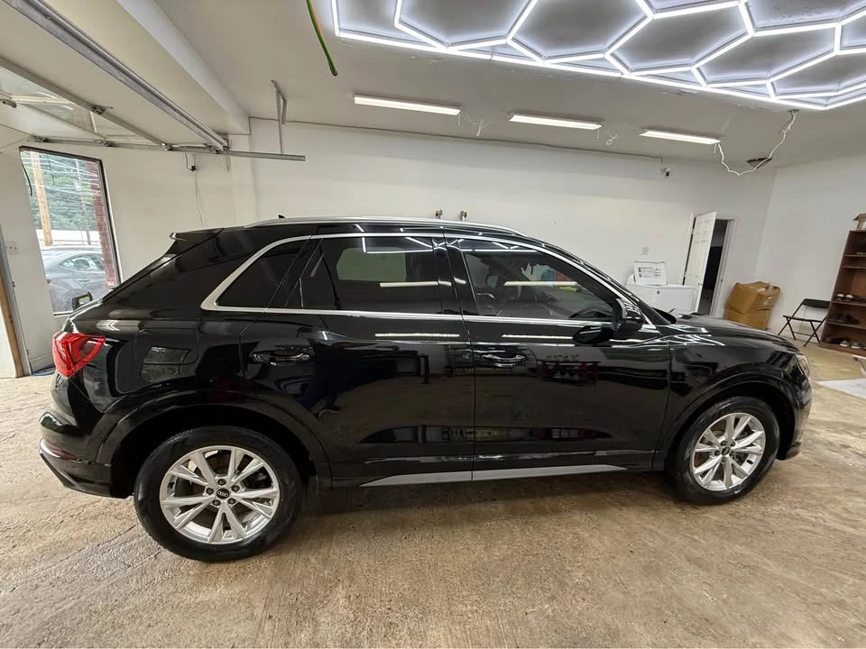 2022 Audi F3 Q3 - Image 2 of 11