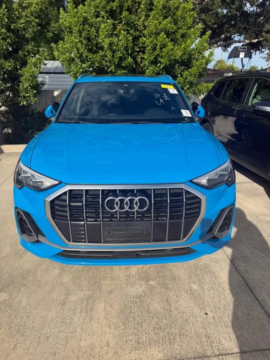 2022 Audi F3 Q3 - Image 2 of 9