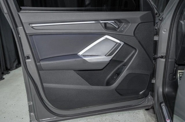 2022 Audi F3 Q3 - Image 11 of 12