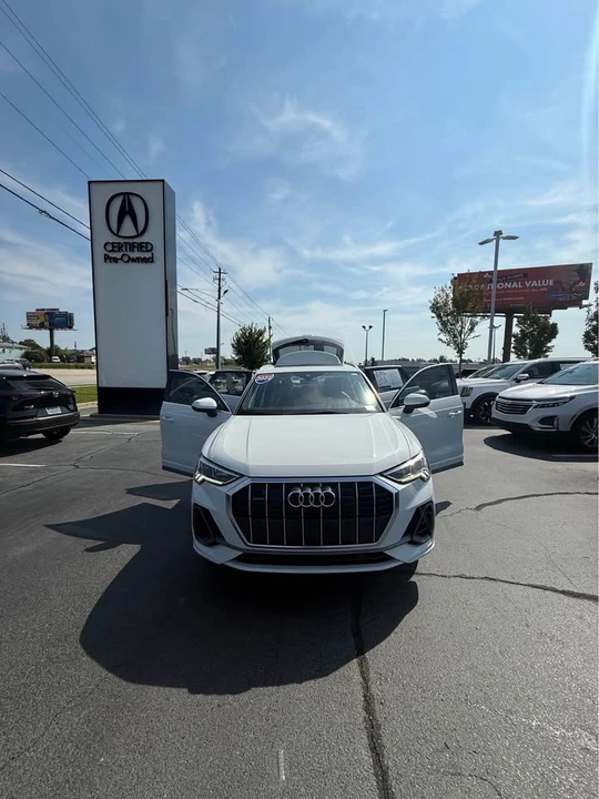 2022 Audi F3 Q3 - Image 3 of 7