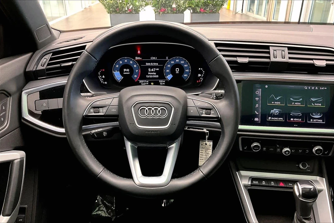 2022 Audi F3 Q3 - Image 6 of 12