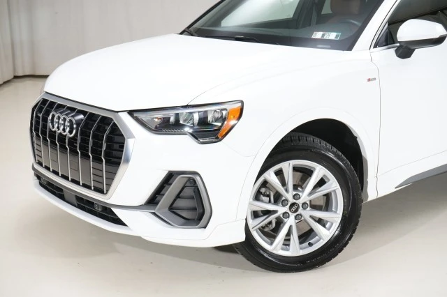 2022 Audi F3 Q3 - Image 3 of 21