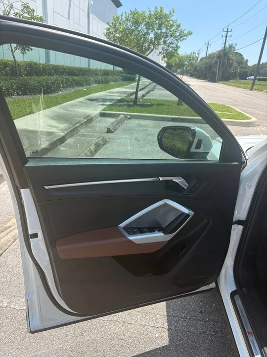 2022 Audi F3 Q3 - Image 10 of 13