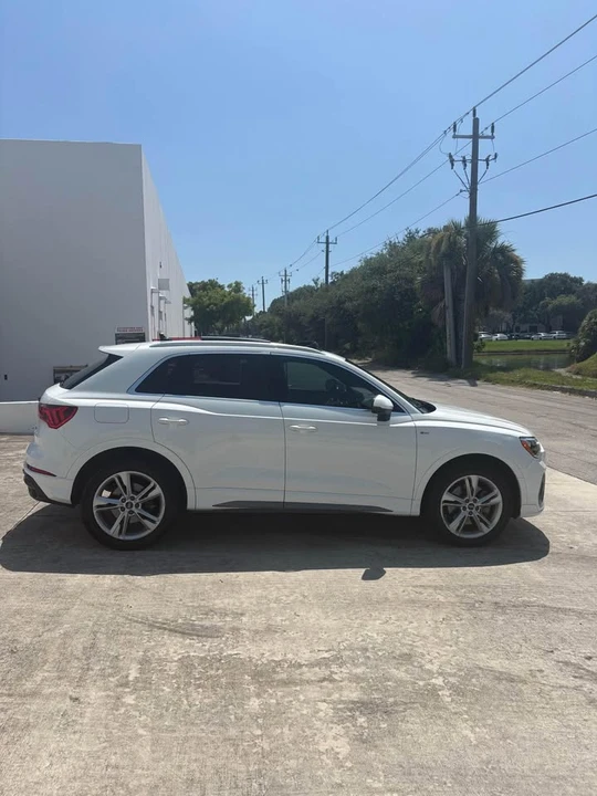 2022 Audi F3 Q3 - Image 4 of 13