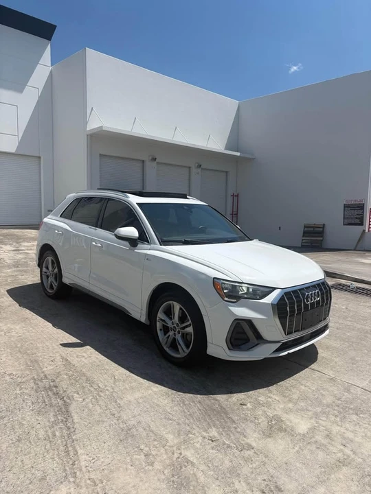 2022 Audi F3 Q3 - Image 3 of 13