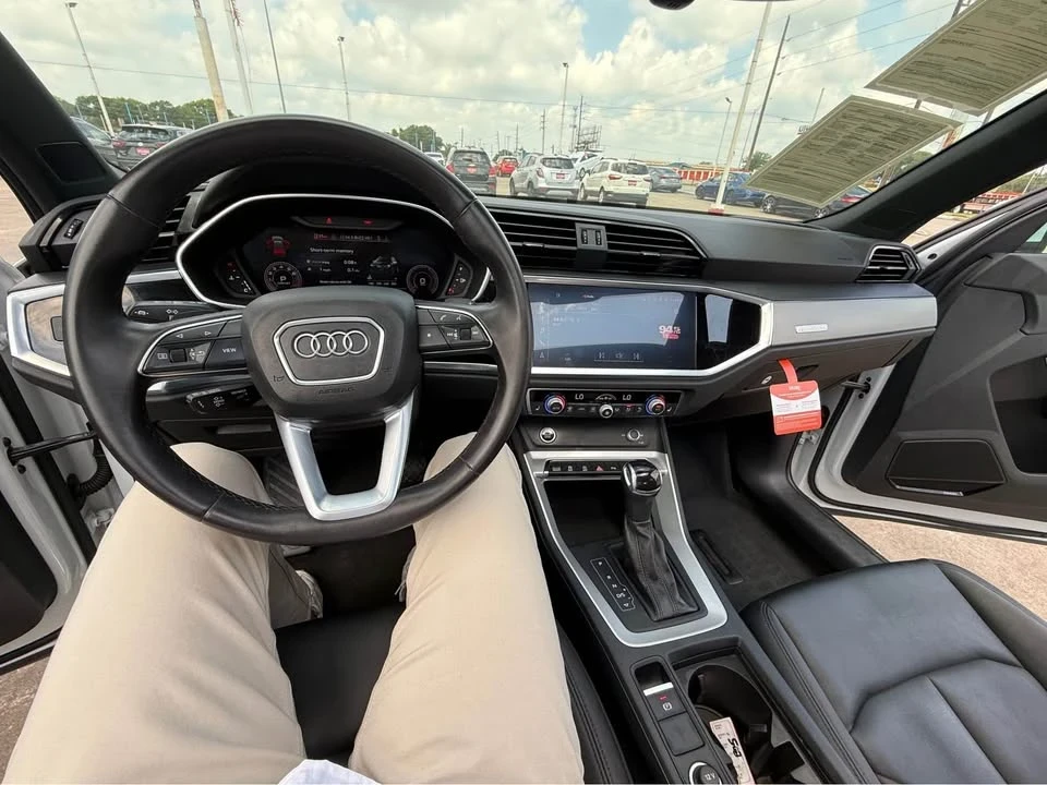 2022 Audi F3 Q3 - Image 3 of 10