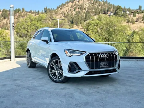 2022 Audi Q3 Technik AWD