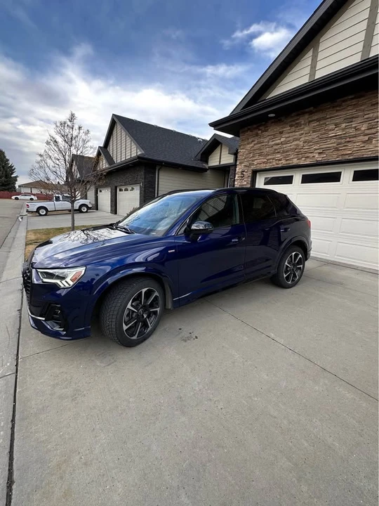 2022 Audi F3 Q3 - Image 2 of 10