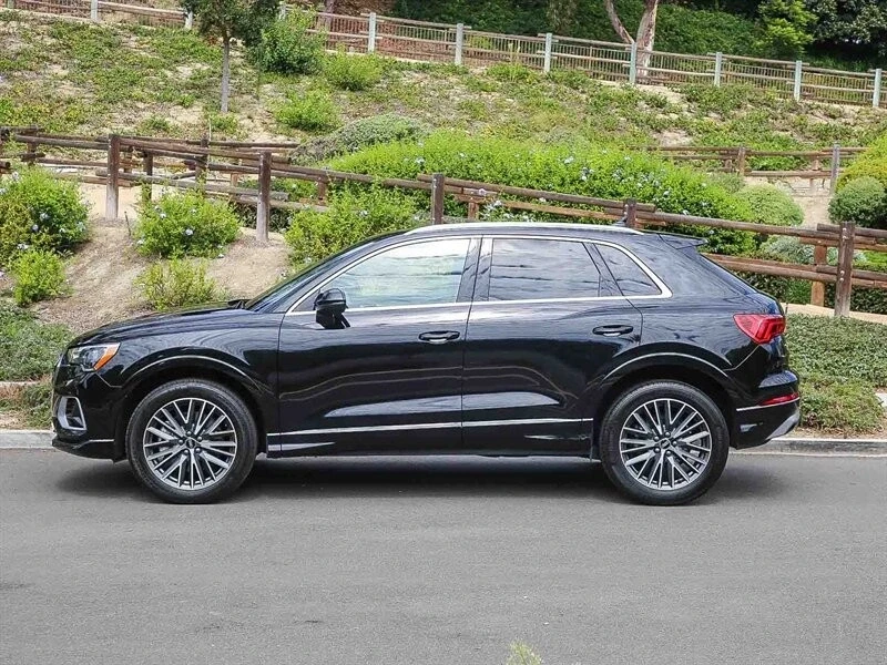 2022 Audi F3 Q3 - Image 3 of 21