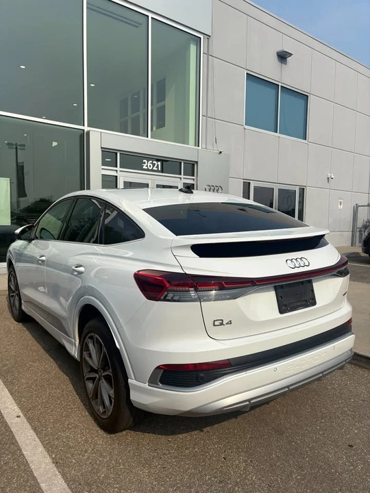 2022 Audi Q4 e-tron - Image 3 of 3