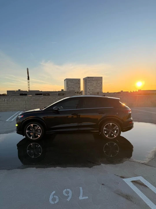 2022 Audi Q4 e-tron - Image 2 of 8