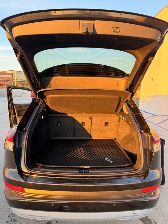 2022 Audi Q4 e-tron - Image 7 of 8