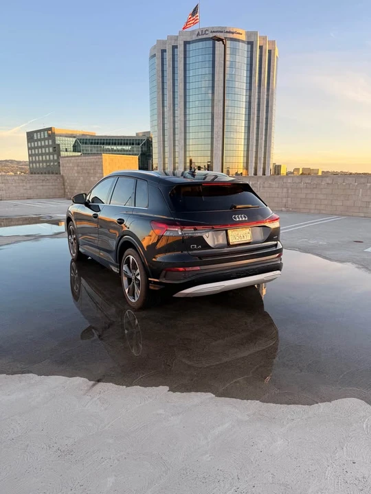 2022 Audi Q4 e-tron - Image 6 of 8