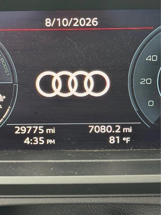 2022 Audi Q4 e-tron - Image 6 of 8
