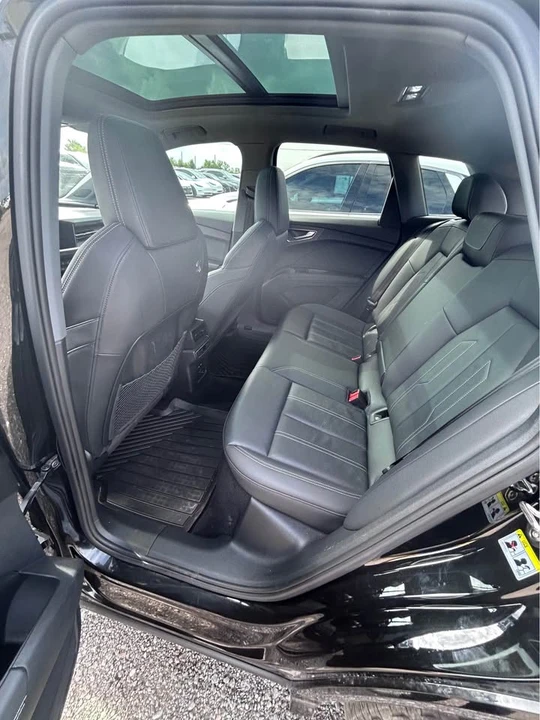2022 Audi Q4 e-tron - Image 11 of 14