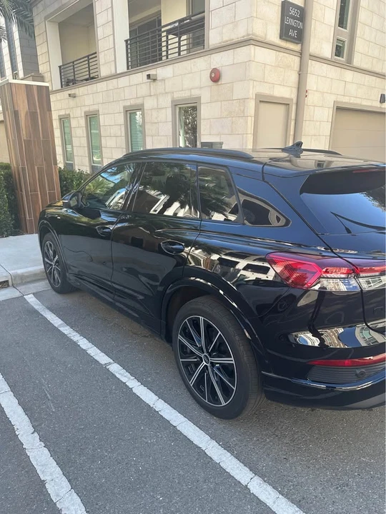 2022 Audi Q4 e-tron - Image 4 of 20