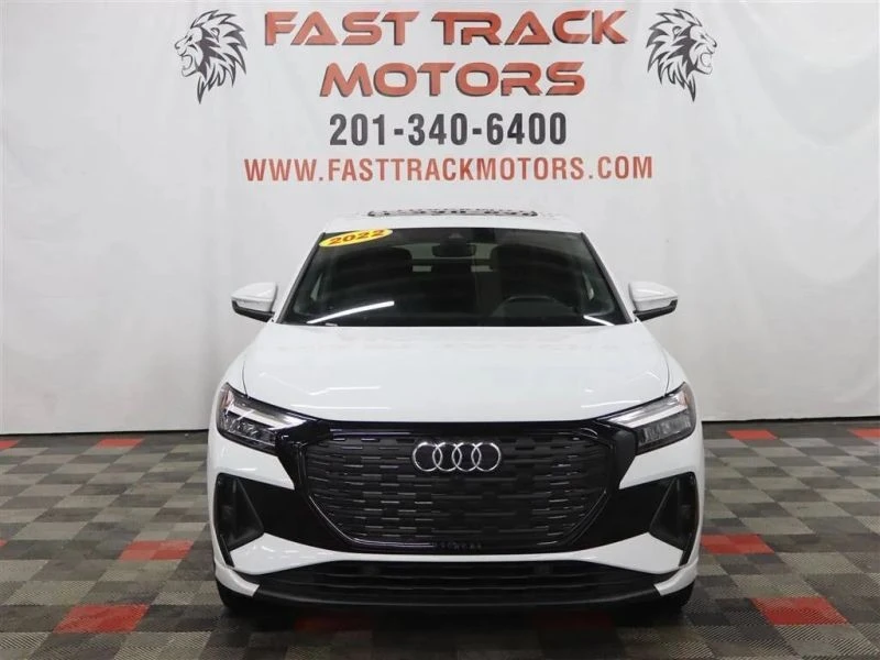 2022 Audi Q4 e-tron - Image 2 of 12