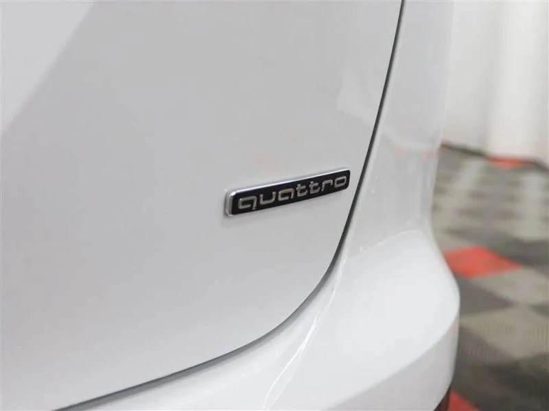 2022 Audi Q4 e-tron - Image 7 of 12