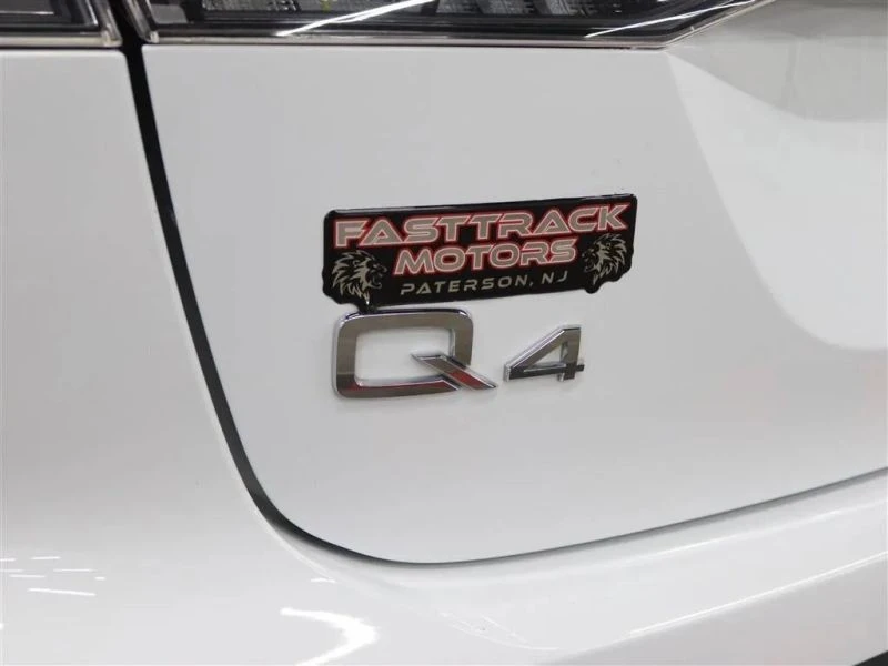 2022 Audi Q4 e-tron - Image 6 of 12
