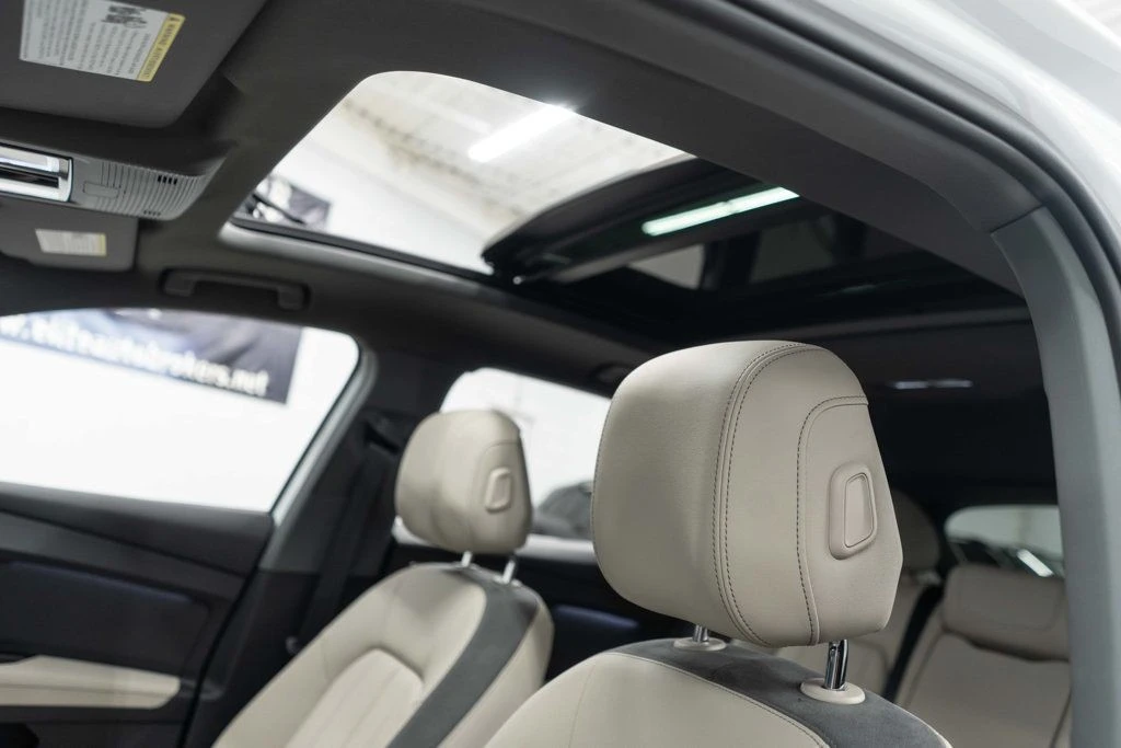 2022 Audi Q4 e-tron - Image 8 of 12