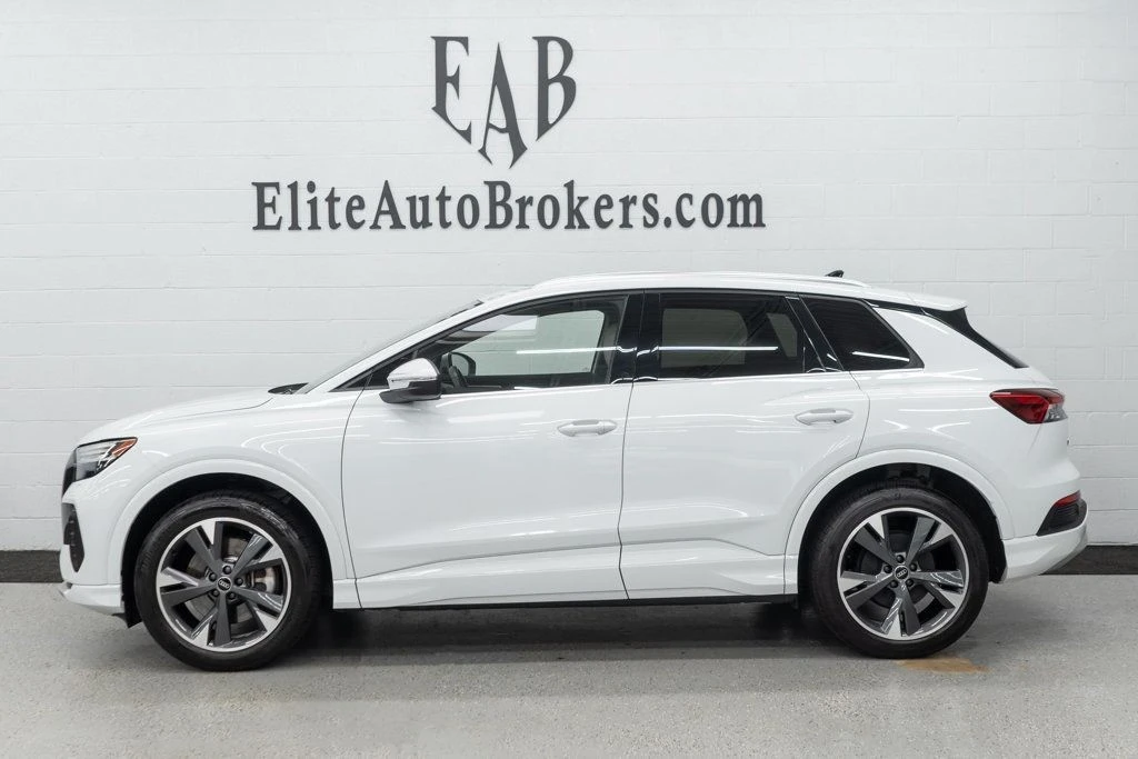 2022 Audi Q4 e-tron - Image 2 of 12