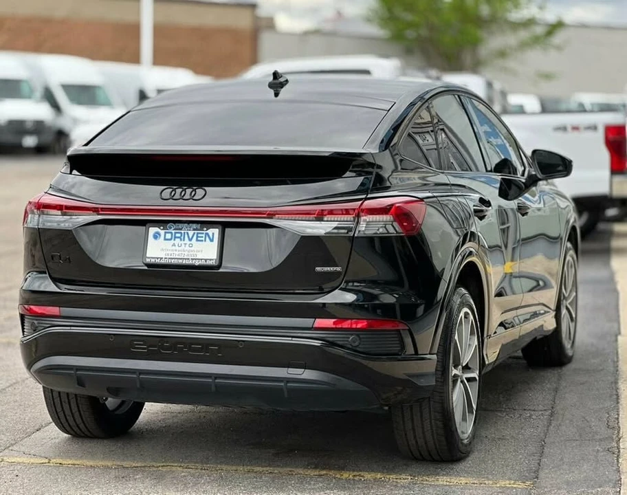 2022 Audi Q4 e-tron - Image 5 of 20