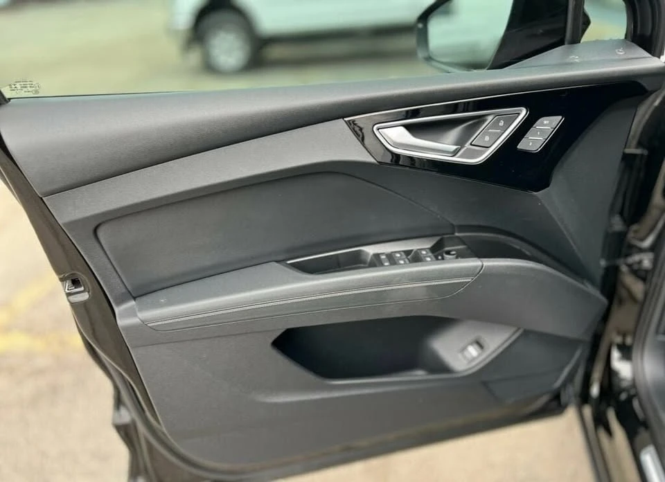 2022 Audi Q4 e-tron - Image 12 of 20