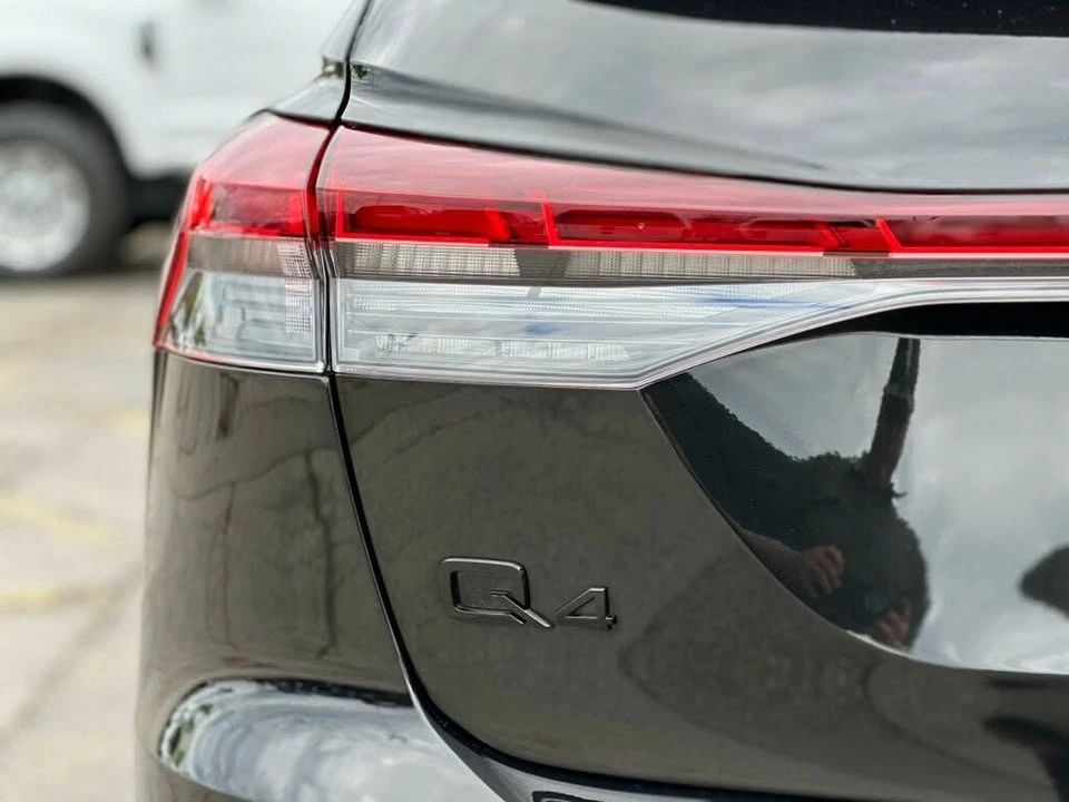 2022 Audi Q4 e-tron - Image 9 of 20