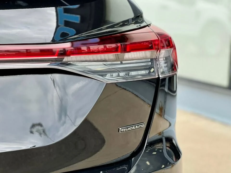 2022 Audi Q4 e-tron - Image 10 of 20