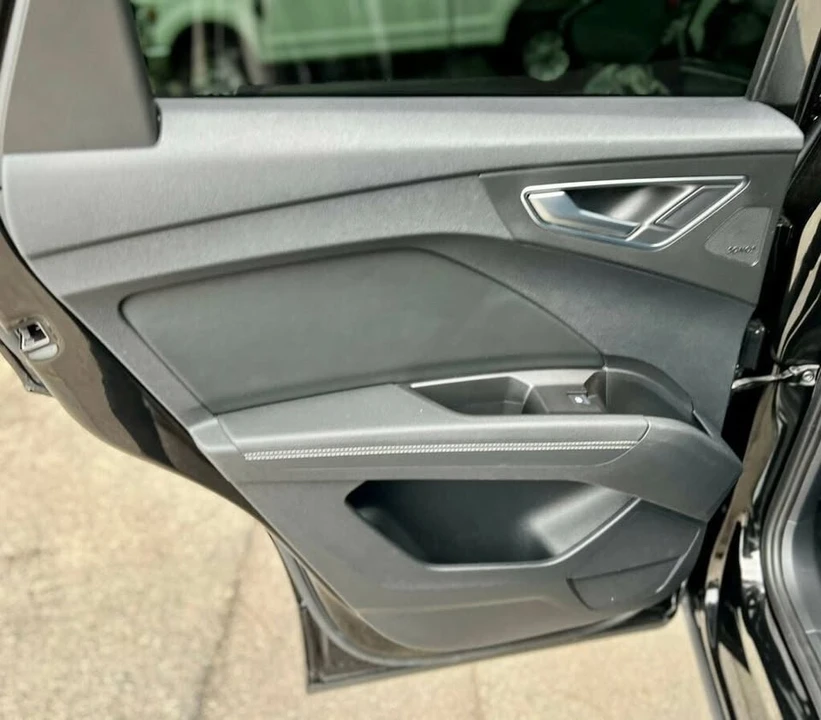 2022 Audi Q4 e-tron - Image 14 of 20