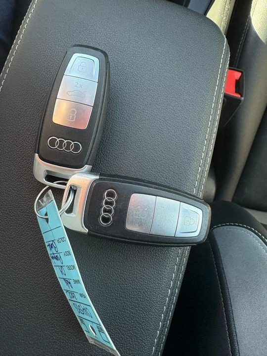 2022 Audi Q4 e-tron - Image 14 of 19