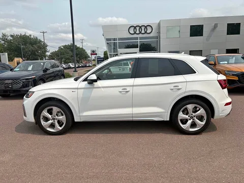 2022 Audi Q5 2.0T Premium Plus Sport Utility 4D