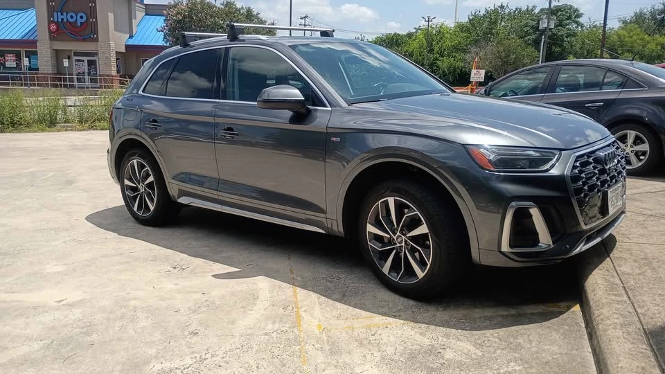 2022 Audi FY Q5 - Image 2 of 6