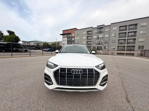 2022 Audi Q5 2.0T Quattro Premium