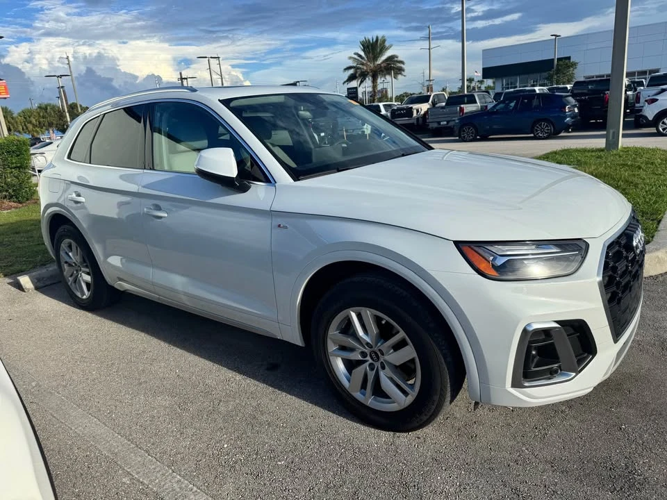 2022 Audi FY Q5 - Image 2 of 12