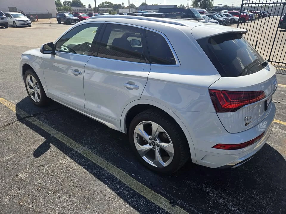 2022 Audi FY Q5 - Image 2 of 5