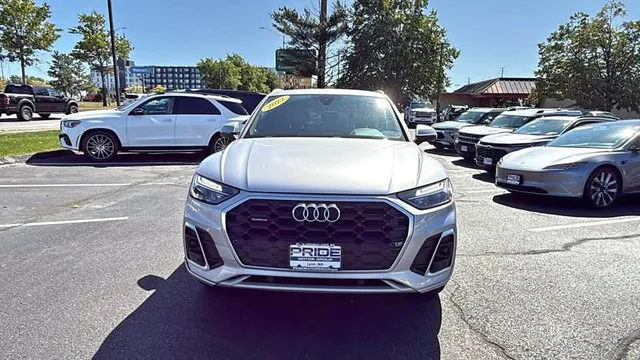 2022 Audi Q5 45 TFSI Premium Plus Sport Utility 4D