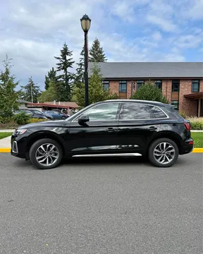 2022 Audi Q5 45 TFSI Premium Sport Utility 4D