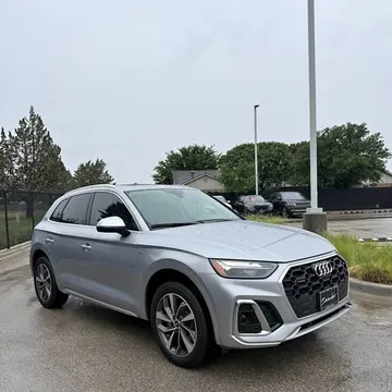 2022 Audi Q5 45 TFSI S line Premium Plus