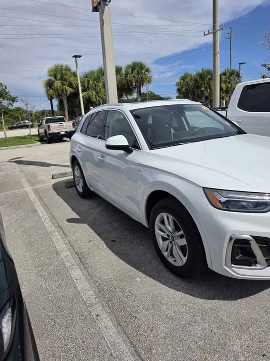 2022 Audi FY Q5 - Image 2 of 10