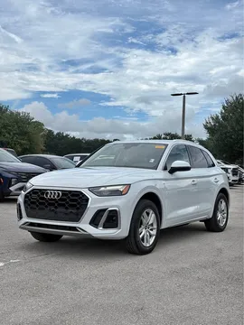 2022 Audi Q5 45 TFSI S line Premium Sport Utility 4D