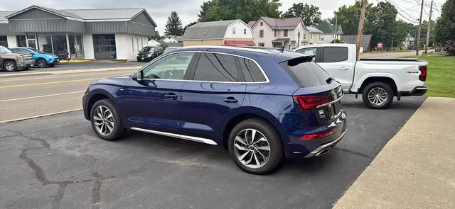 2022 Audi Q5 55 TFSI e S line Premium Sport Utility 4D