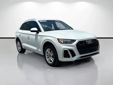 2022 Audi Q5 S line Premium