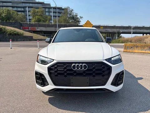 2022 Audi Q5 Progressive S-line 45TFSI